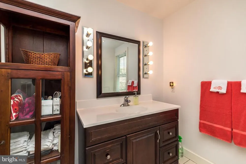 128 E Park Ave, Ambler, PA 19002