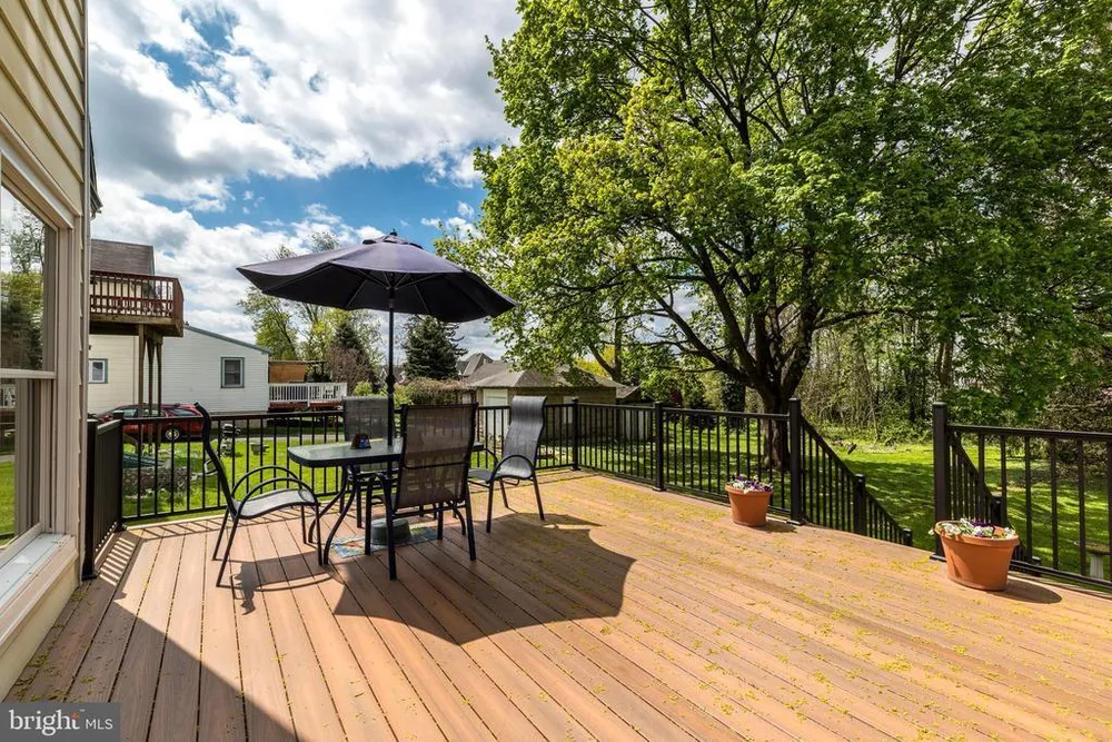 128 E Park Ave, Ambler, PA 19002