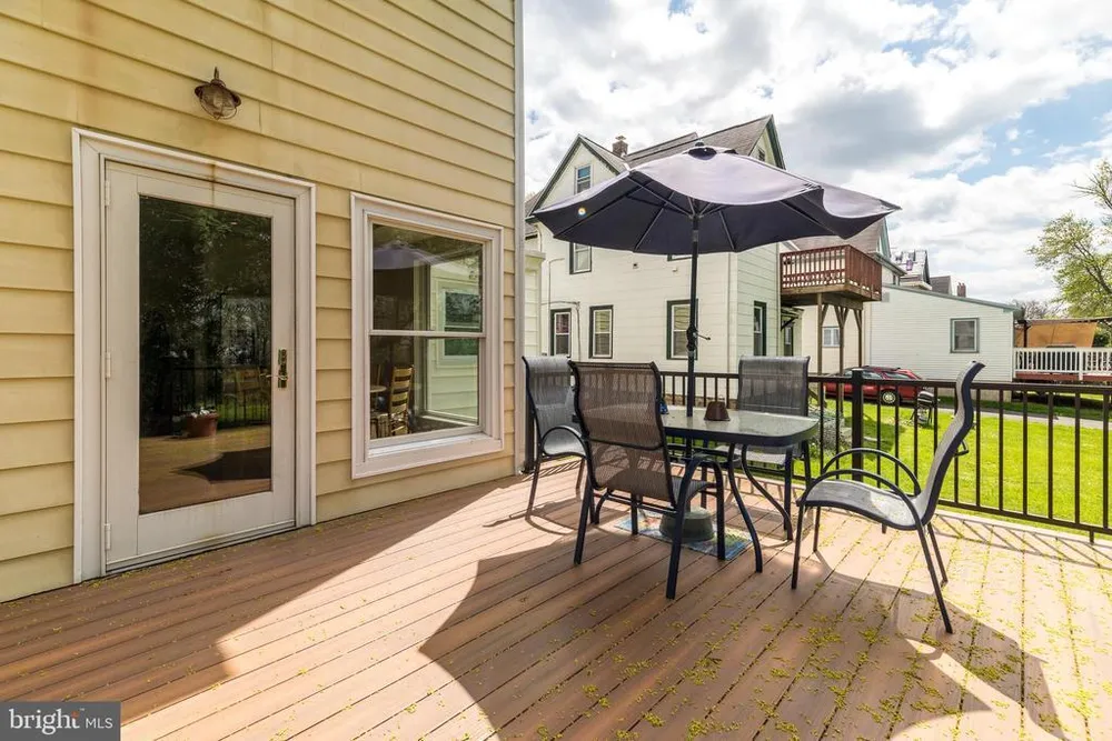 128 E Park Ave, Ambler, PA 19002