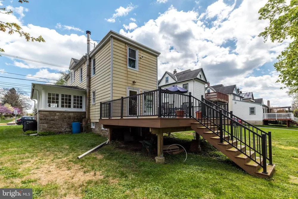 128 E Park Ave, Ambler, PA 19002