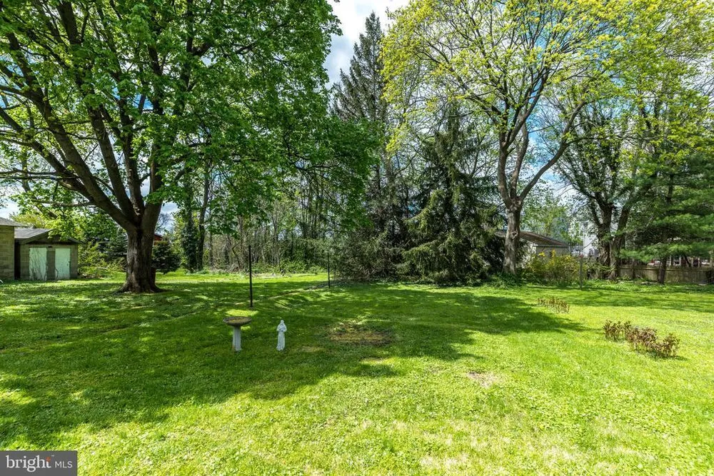 128 E Park Ave, Ambler, PA 19002