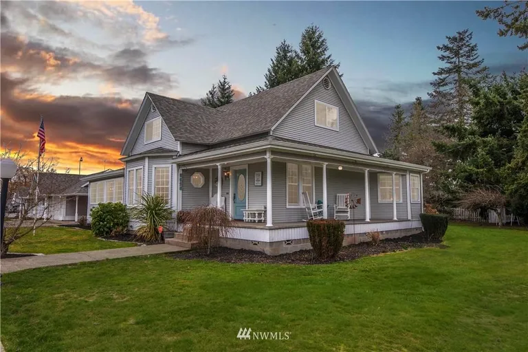 5920 66th Ave E, Puyallup, WA 98371