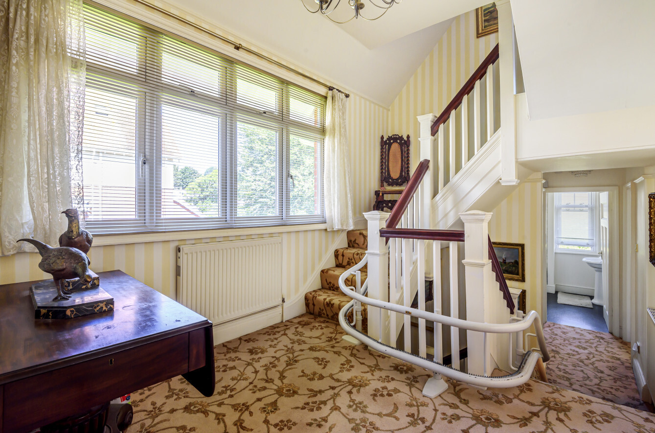 5 bedroom property for sale in Seafield Road, Sidmouth, Devon, EX10