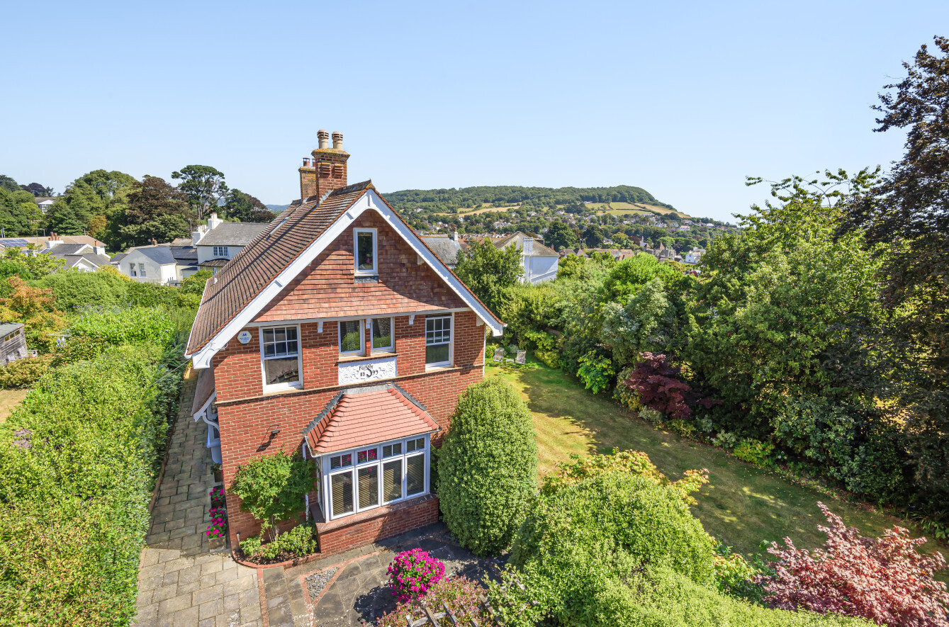 5 bedroom property for sale in Seafield Road, Sidmouth, Devon, EX10