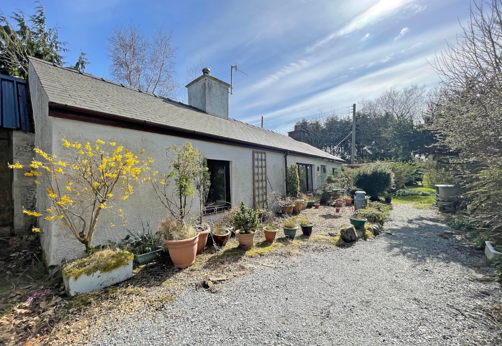 2 bedroom property for sale in Upper Llandwrog, Caernarfon, Gwynedd