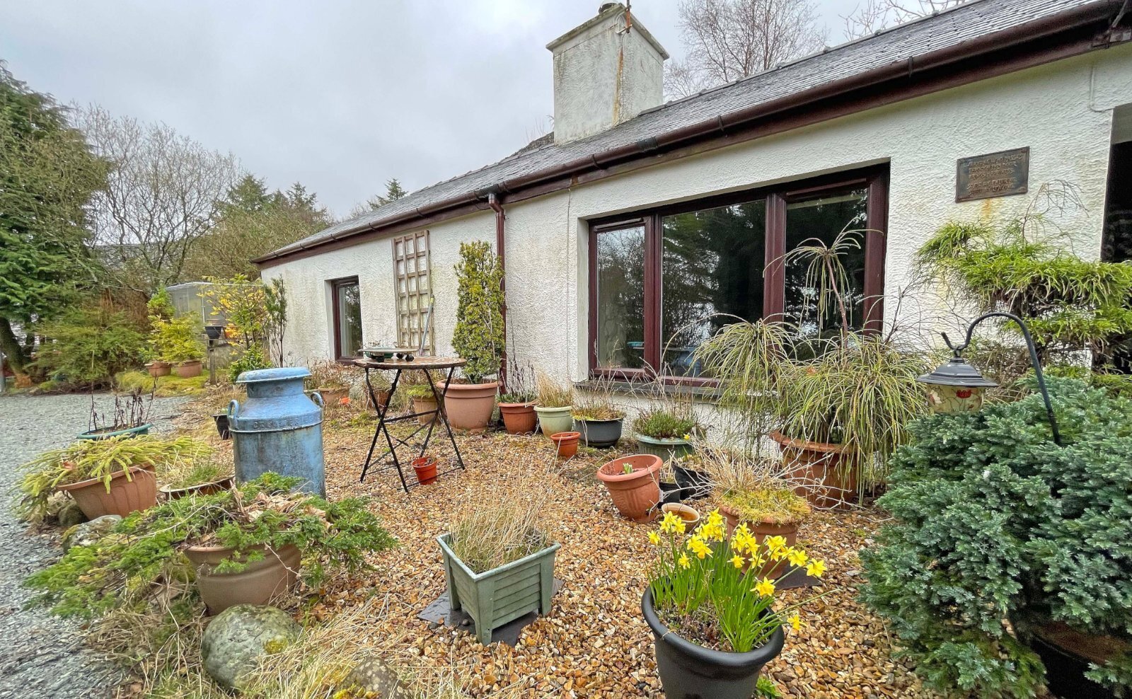 2 bedroom property for sale in Upper Llandwrog, Caernarfon, Gwynedd