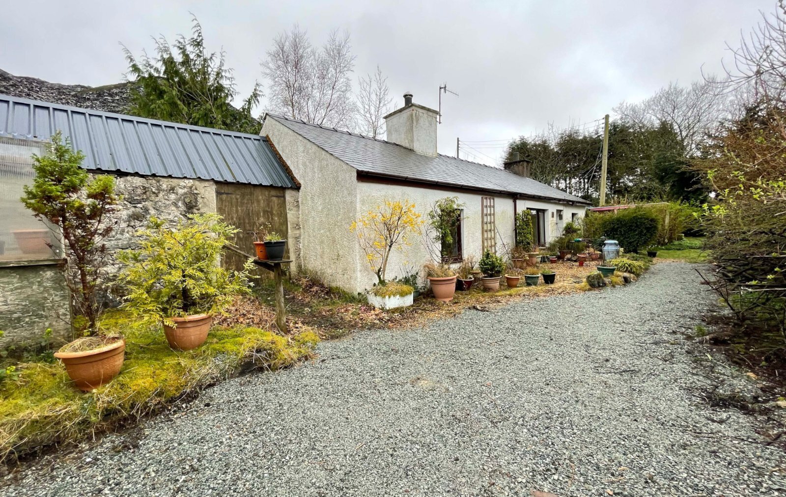 2 bedroom property for sale in Upper Llandwrog, Caernarfon, Gwynedd