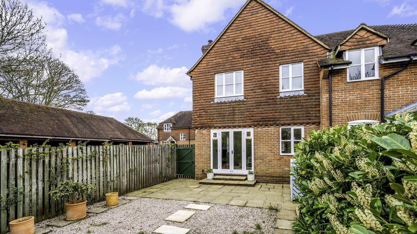 3 bedroom property for sale in The Old Yard, Little Common Lane