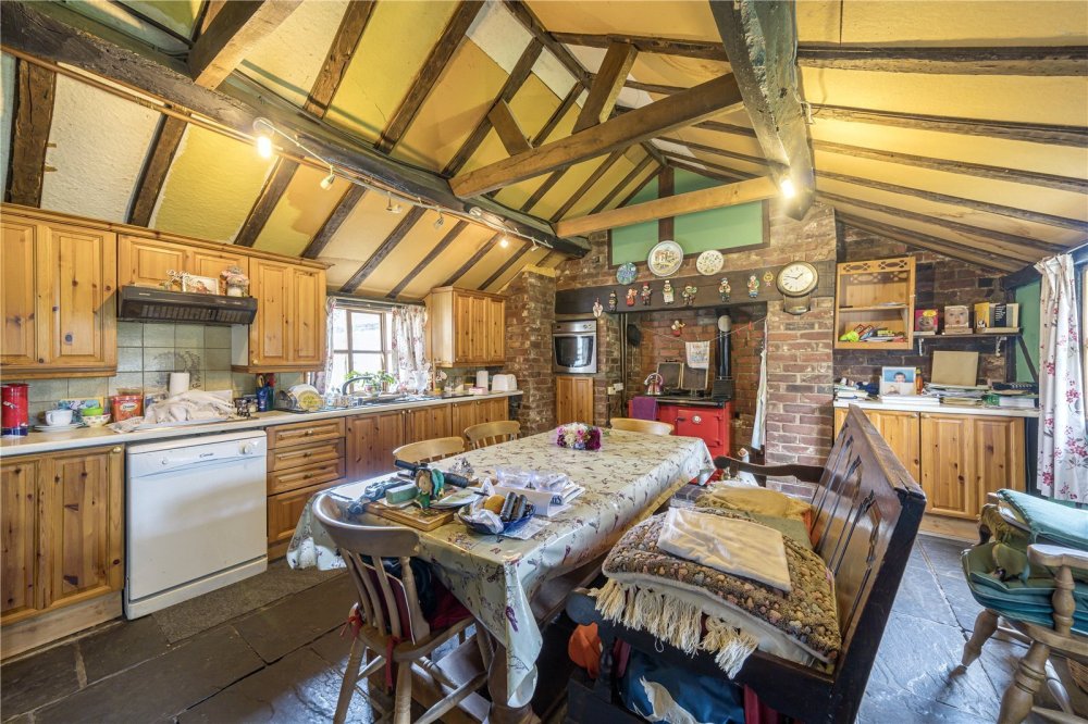 6 bedroom property for sale in Stapleton Croft, Stapleton, Presteigne