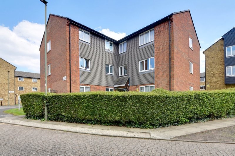 1 bedroom property for sale in Oakridge Drive, East Finchley, N2 £315,000