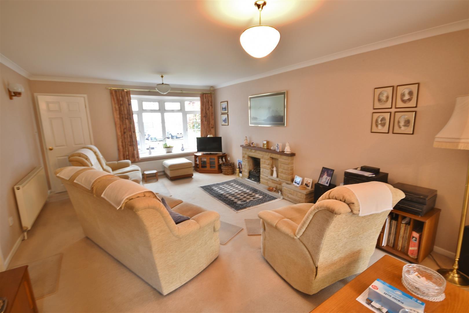 4 bedroom property for sale in Blandford Road, Leamington Spa Price