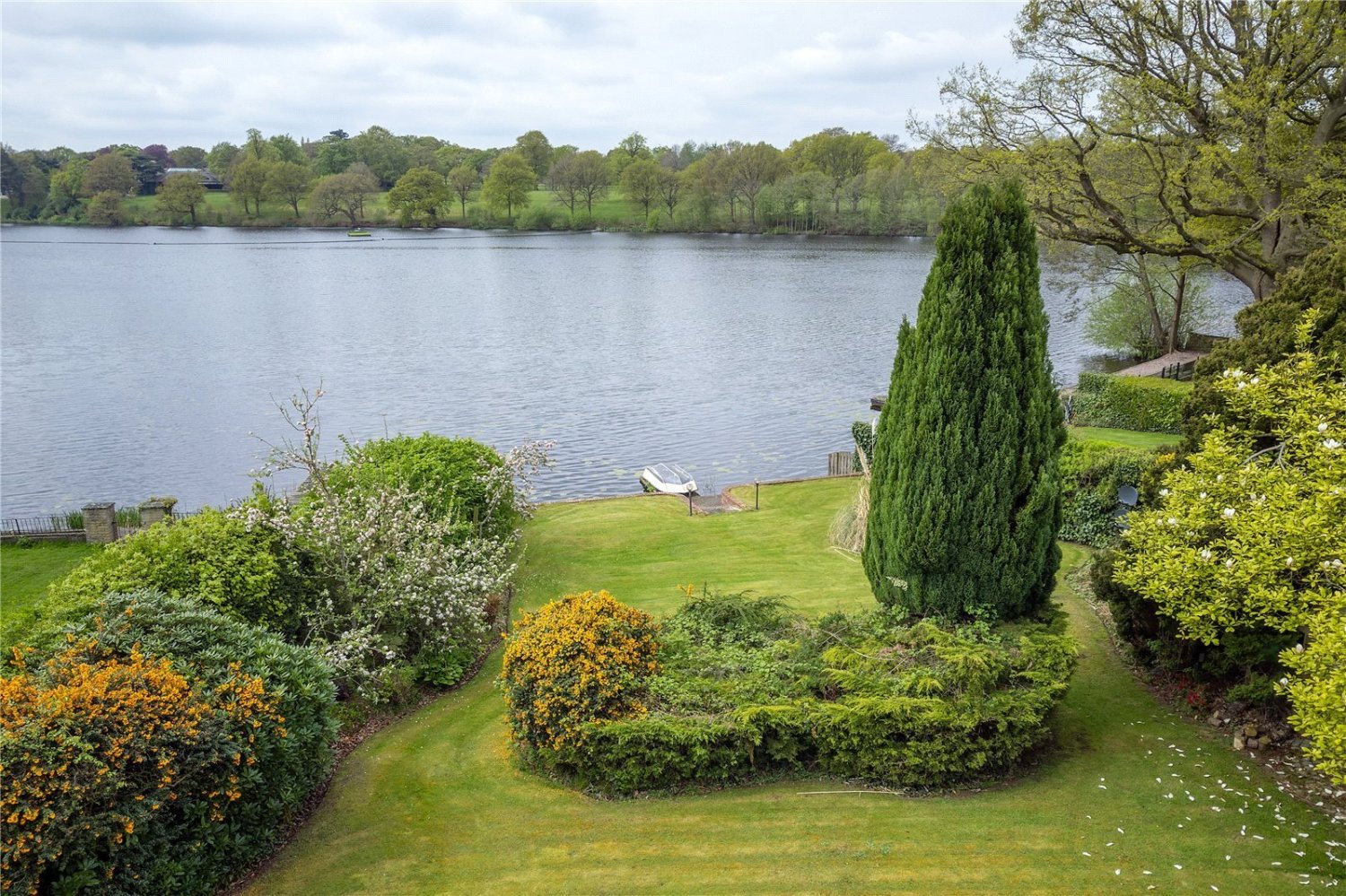 JacksonStops 7 bedroom property for sale in Mereside Road, Mere