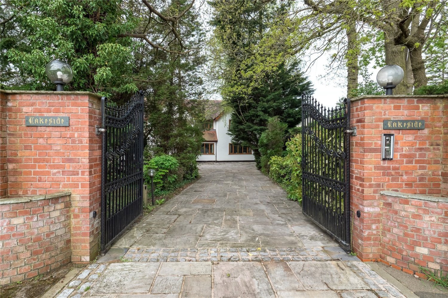 JacksonStops 7 bedroom property for sale in Mereside Road, Mere