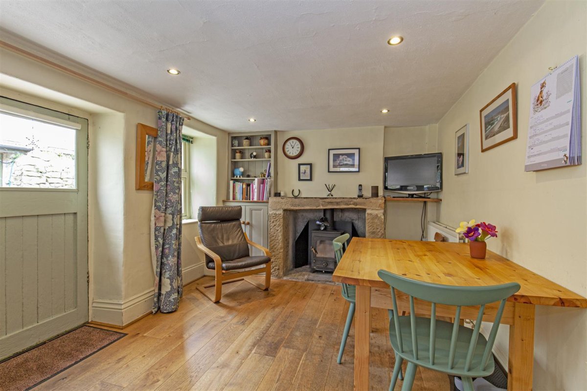 3 bedroom property for sale in Buxton Road, Tideswell Price Guide £