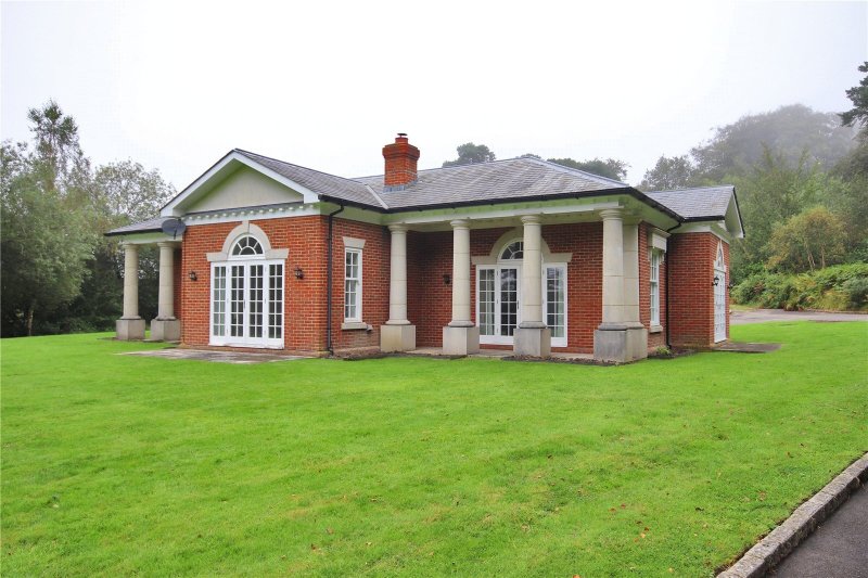 property to let in Hailsham Road, Heathfield, TN21 £3,750 pcm