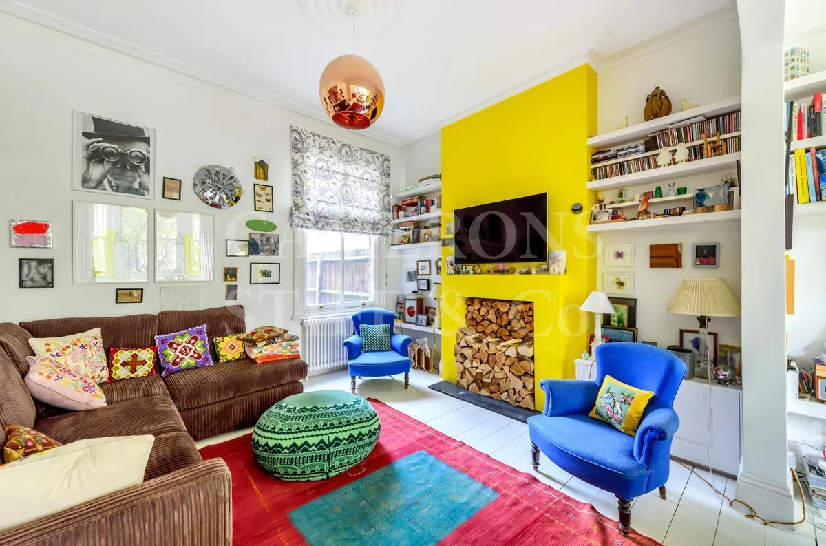 Wrentham Avenue, London, NW10