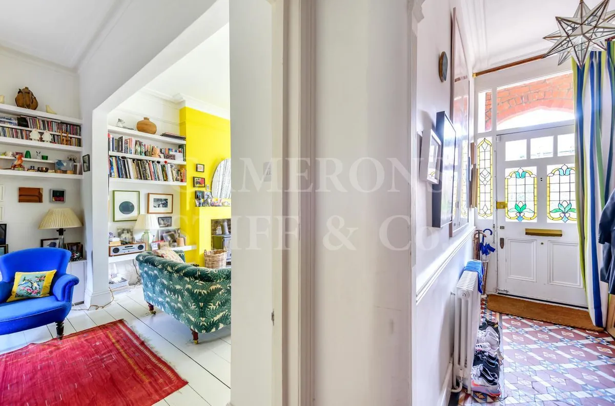 Wrentham Avenue, London, NW10