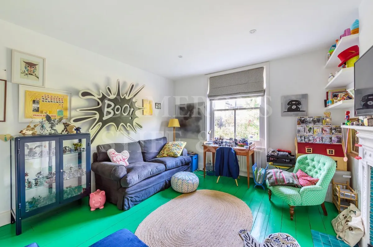 Wrentham Avenue, London, NW10