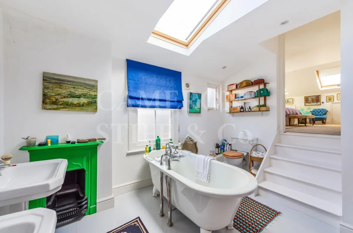 Wrentham Avenue, London, NW10