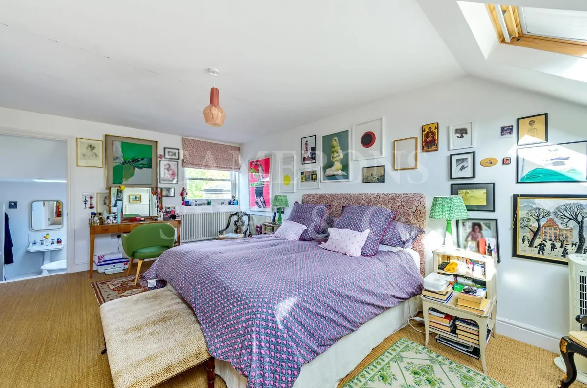 Wrentham Avenue, London, NW10