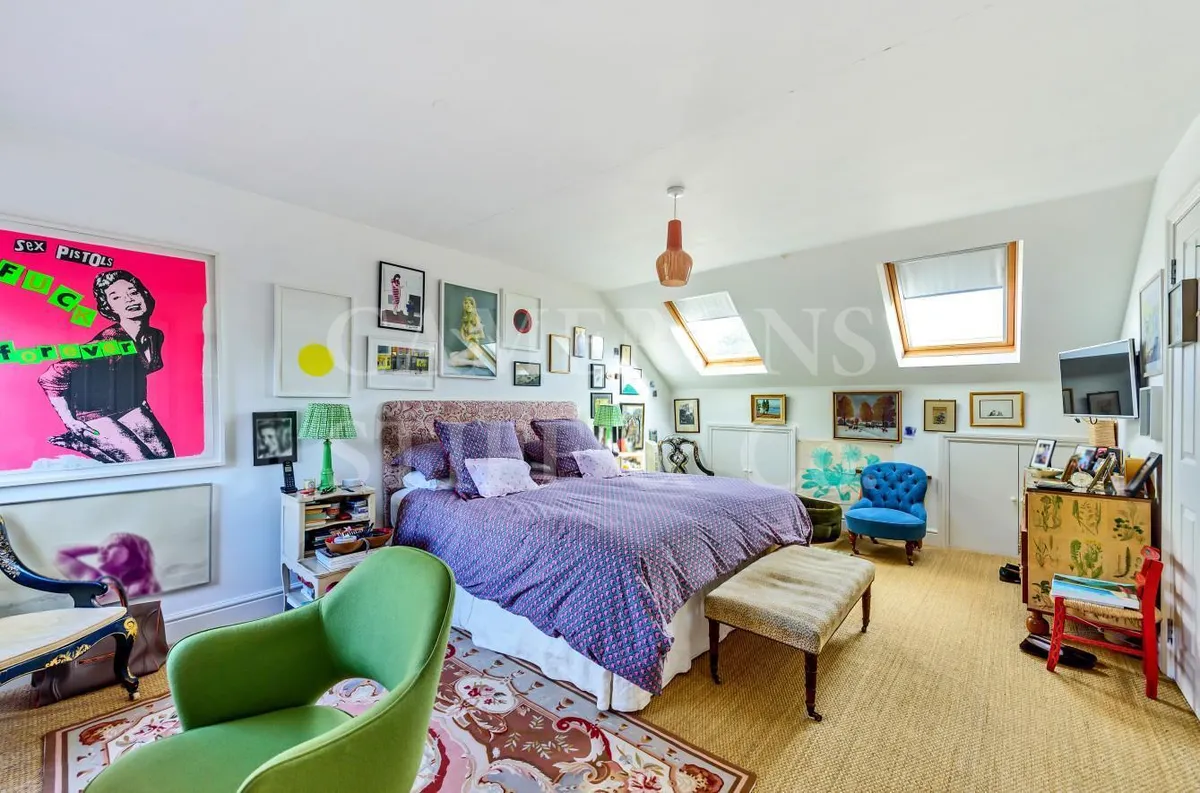 Wrentham Avenue, London, NW10