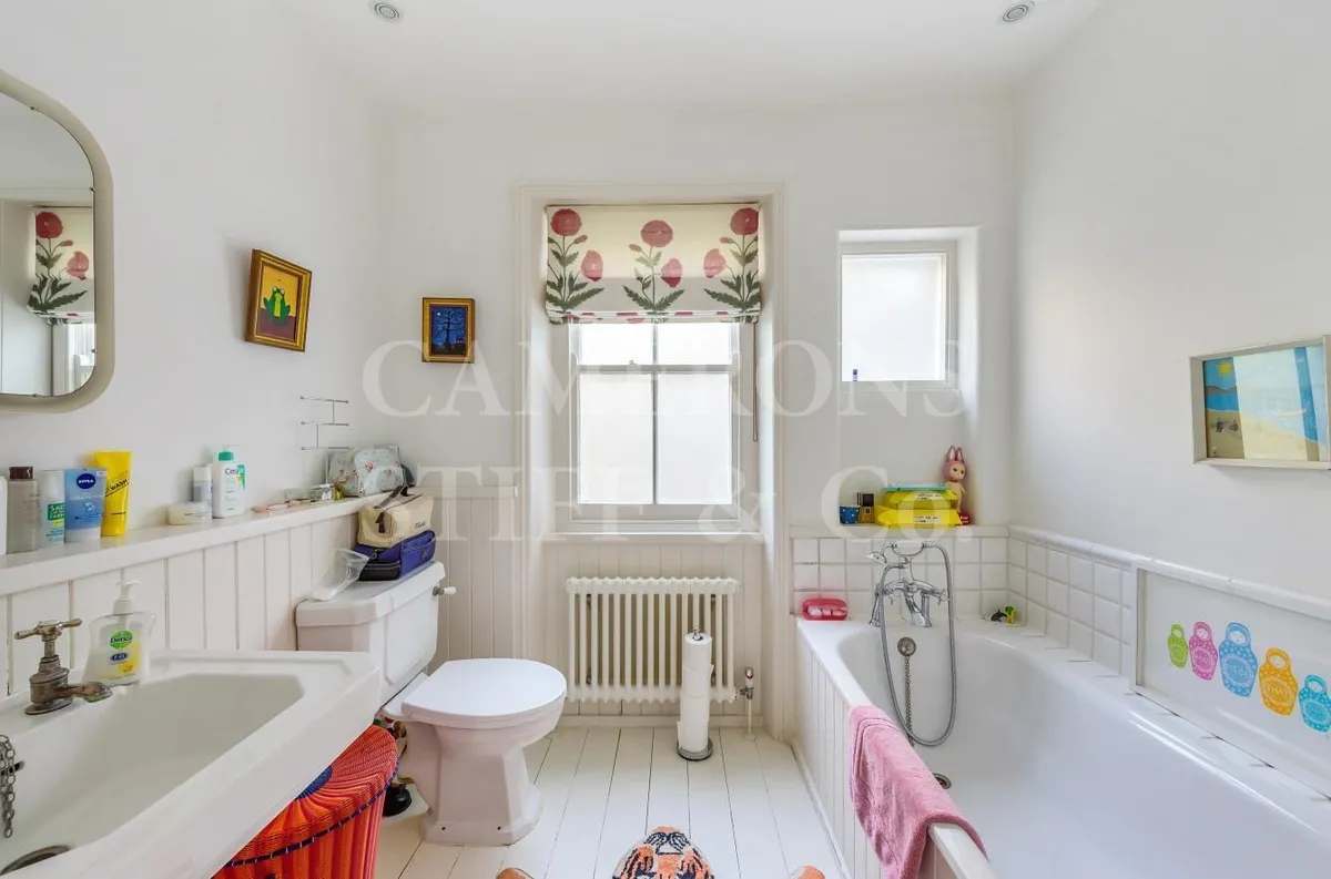 Wrentham Avenue, London, NW10