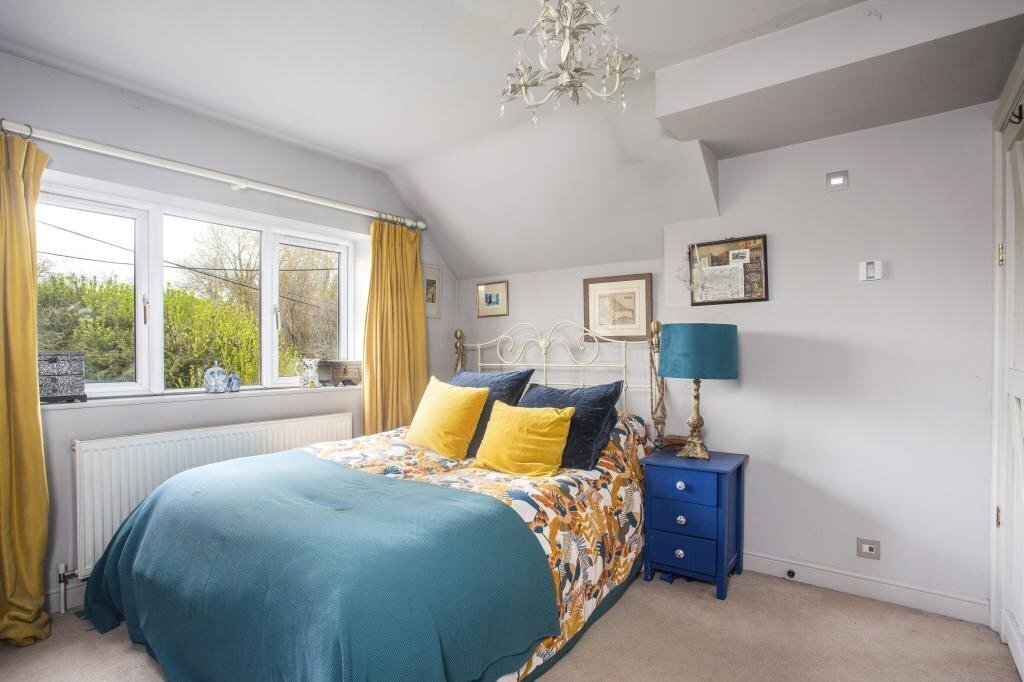 3 bedroom property for sale in West End, Sherborne St John, RG24 Guide price £535,000