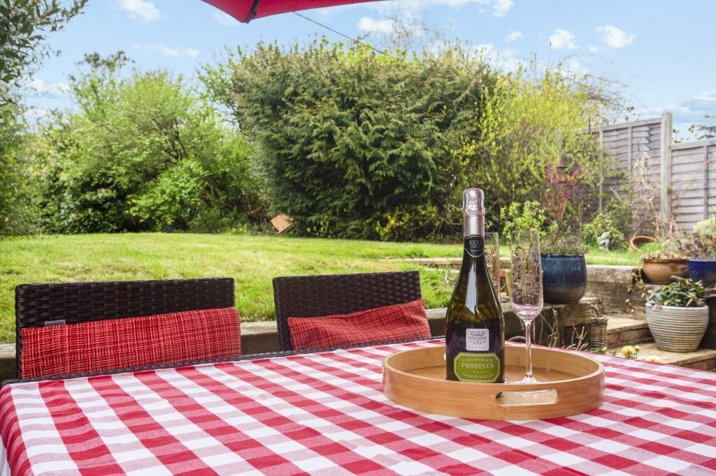 3 bedroom property for sale in West End, Sherborne St John, RG24 Guide price £535,000