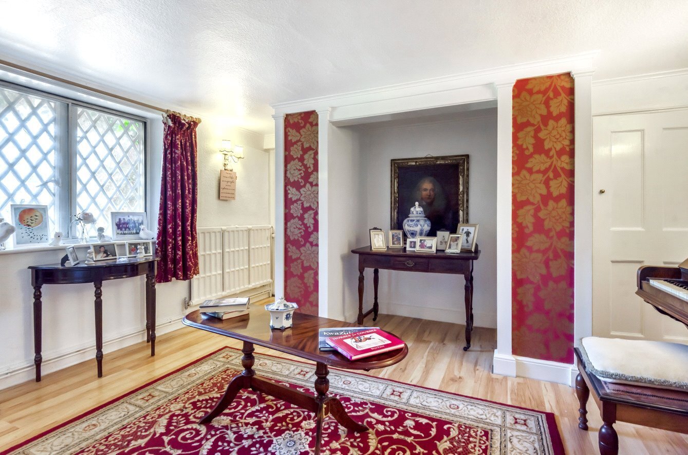 JacksonStops 4 bedroom property for sale in The Park, Great Barton