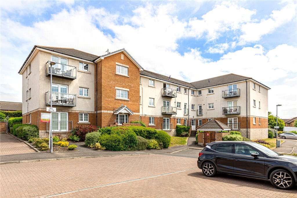 2 bedroom apartment for sale in Stewartfield Gardens, Stewartfield