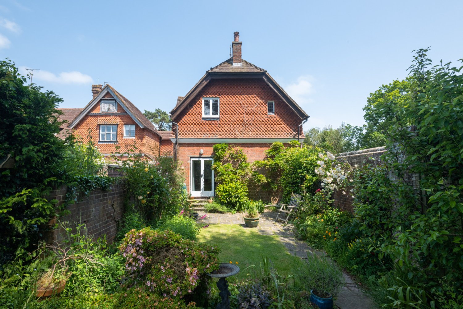 JacksonStops 3 bedroom property for sale in Old Place, Lindfield