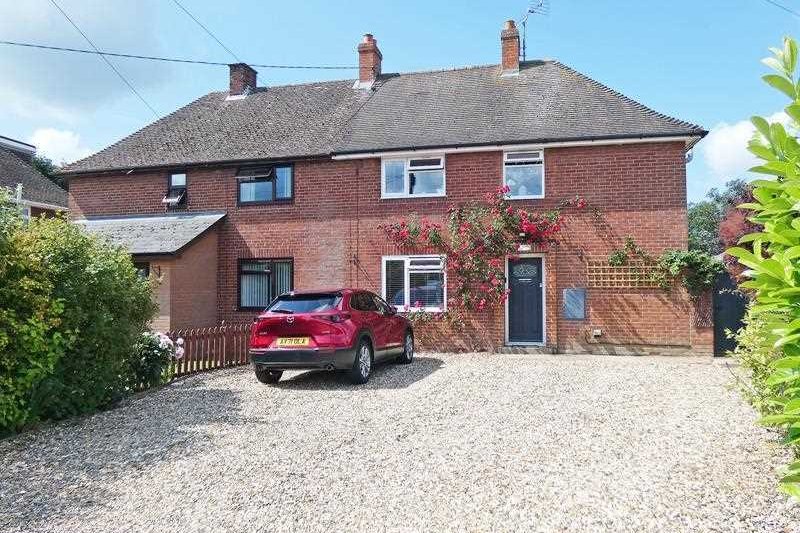 4 bedroom property for sale in Heath Road, Woolpit, Bury St Edmunds