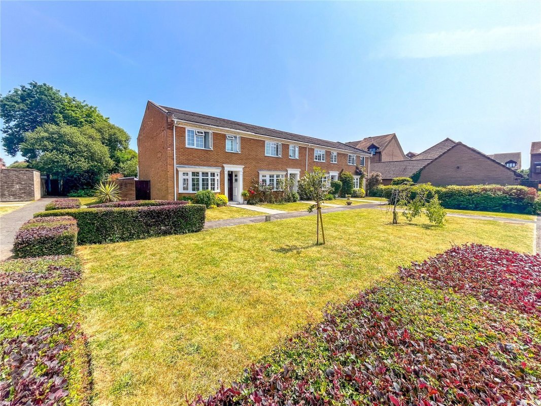 4 bedroom property for sale in Disraeli Road, Christchurch, Dorset