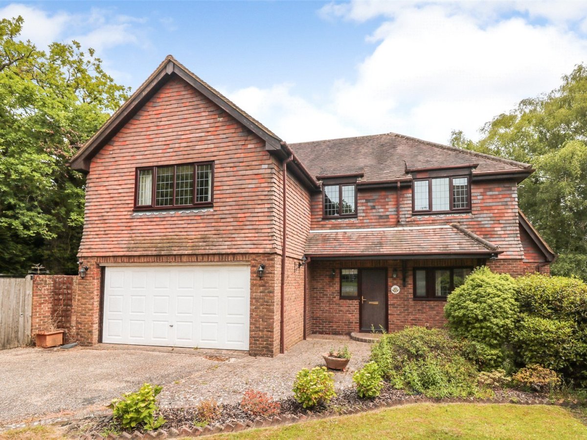 JacksonStops 4 bedroom property for sale in Sandown Park, Tunbridge