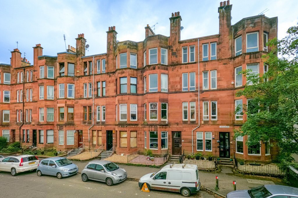 1 bedroom apartment for sale in Tantallon Road, Shawlands, Glasgow, G41