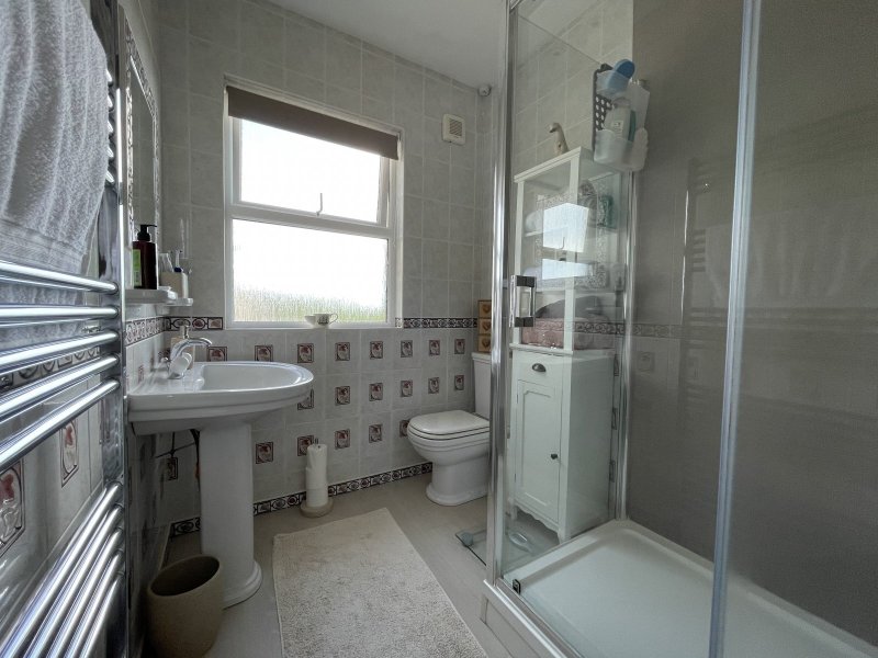 4 bedroom property for sale in Tiers Cross, Haverfordwest