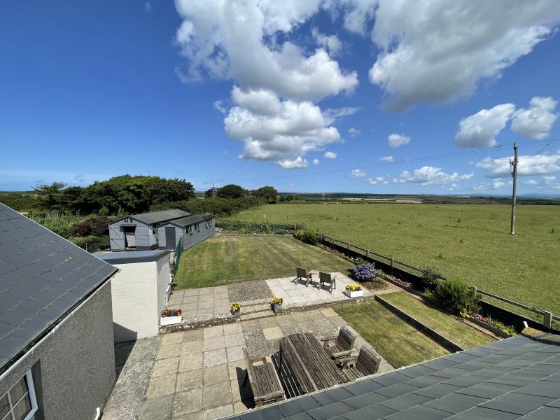 4 bedroom property for sale in Tiers Cross, Haverfordwest