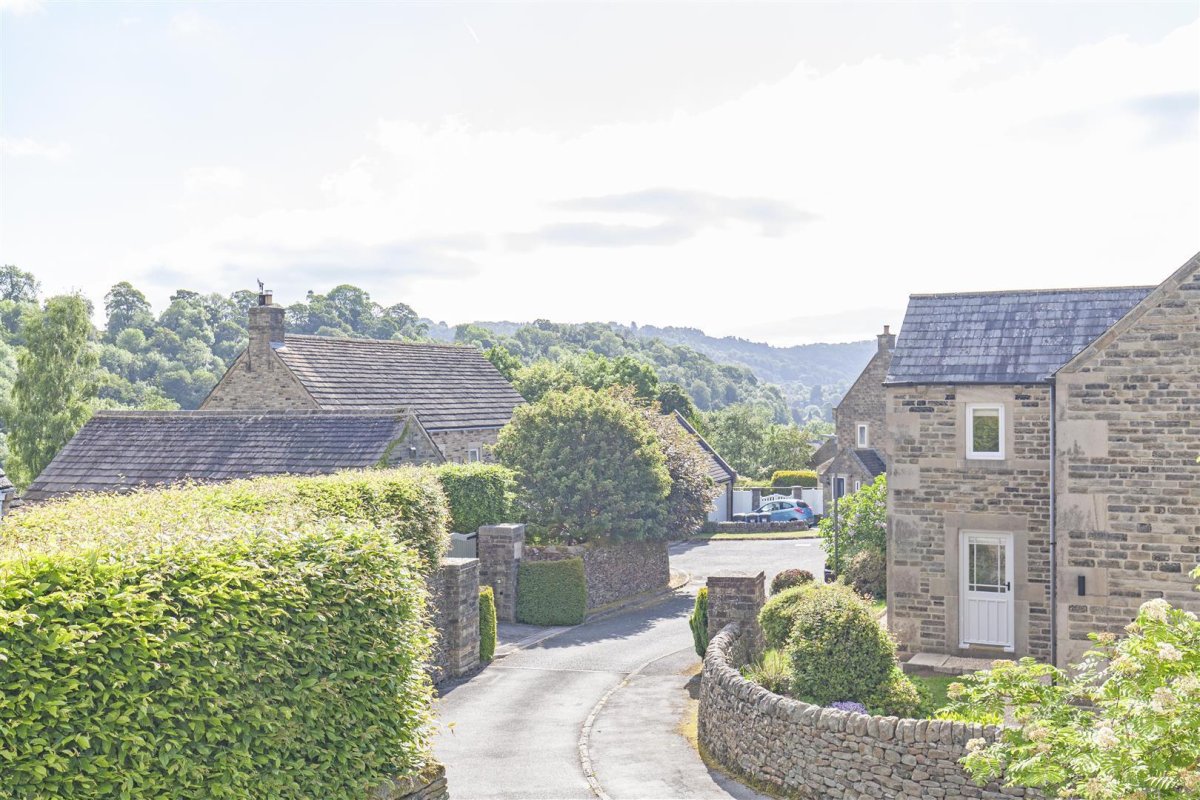 4 bedroom property for sale in Vernon Drive, Bakewell Price Guide £695,000