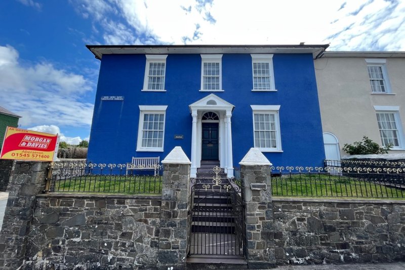 5 bedroom property for sale in Greenland Terrace, Aberaeron, SA46 £