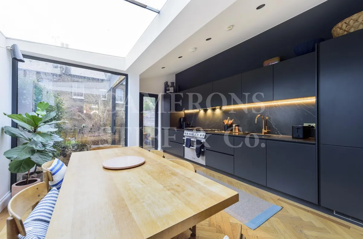 Marne Street, London, W10