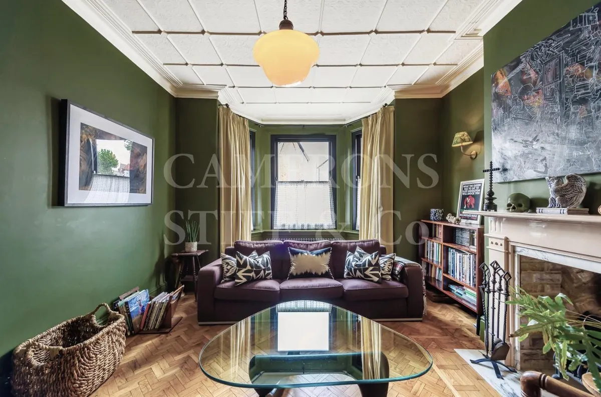 Balmoral Road, NW2