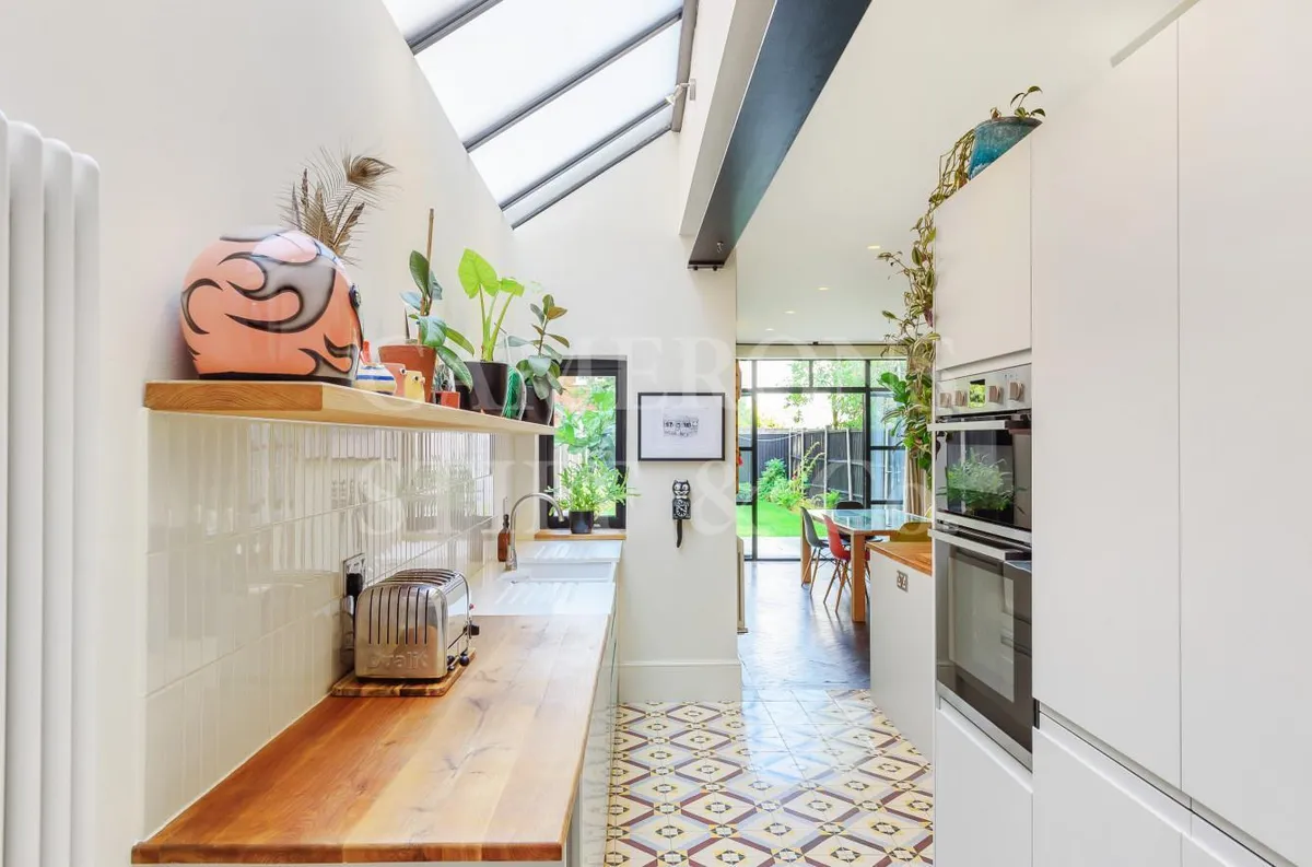 Balmoral Road, NW2