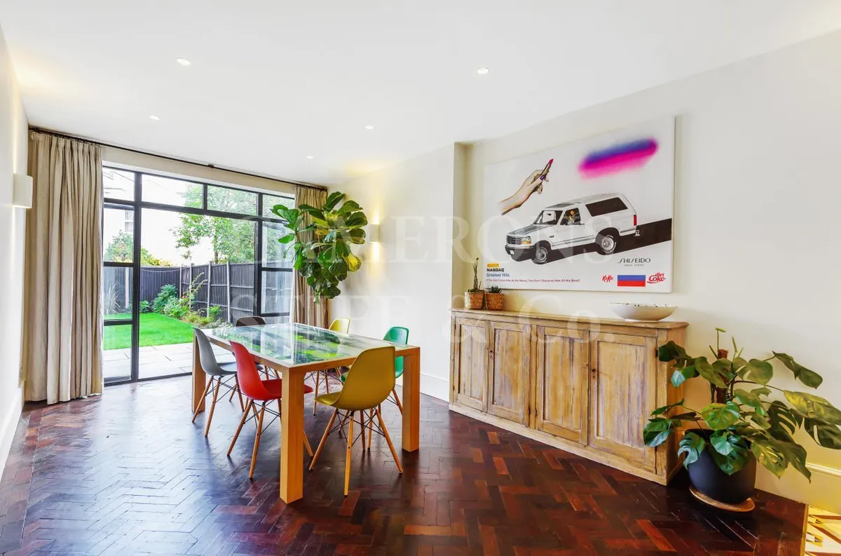 Balmoral Road, NW2