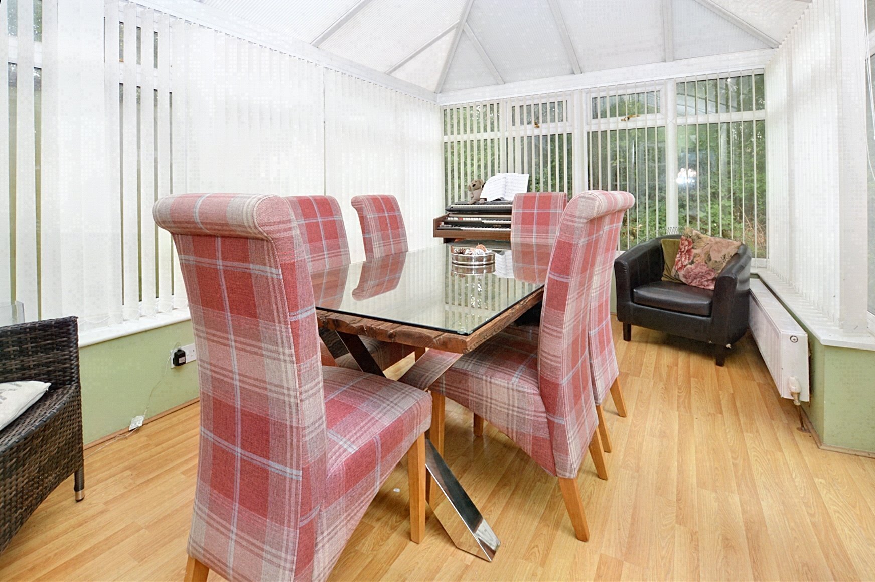 3 bedroom property for sale in Oaklea Park, Liverton, Newton Abbot