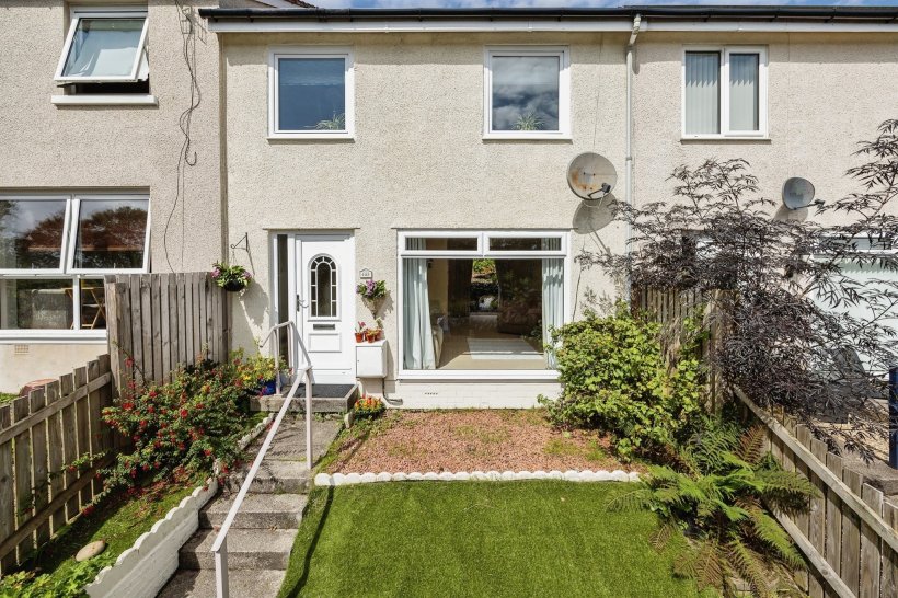 Feorlin Way, Garelochhead, Helensburgh 2 bedroom terraced house