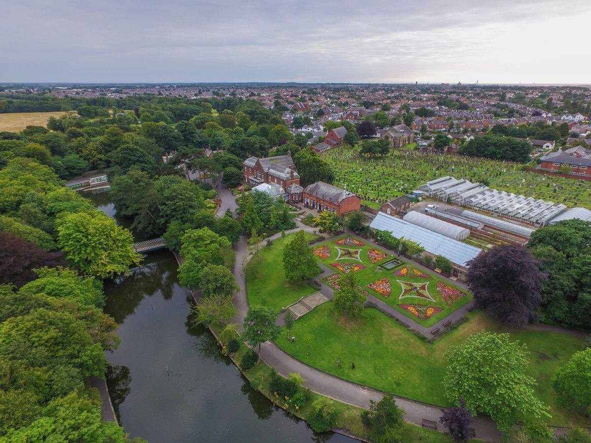 5 bedroom property for sale in Beresford Drive, Churchtown, Southport