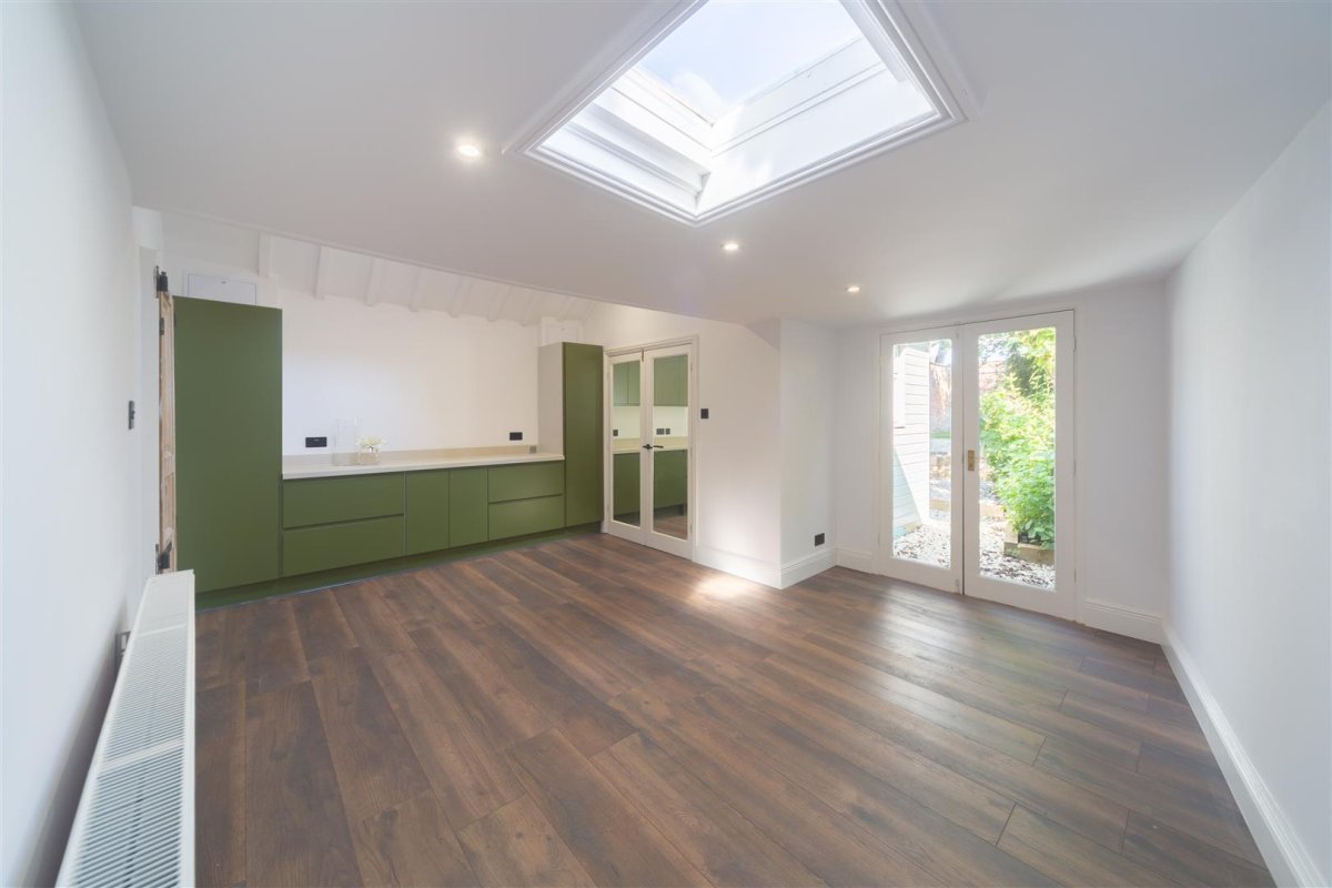 3 bedroom property for sale in High Street East, Uppingham, Rutland