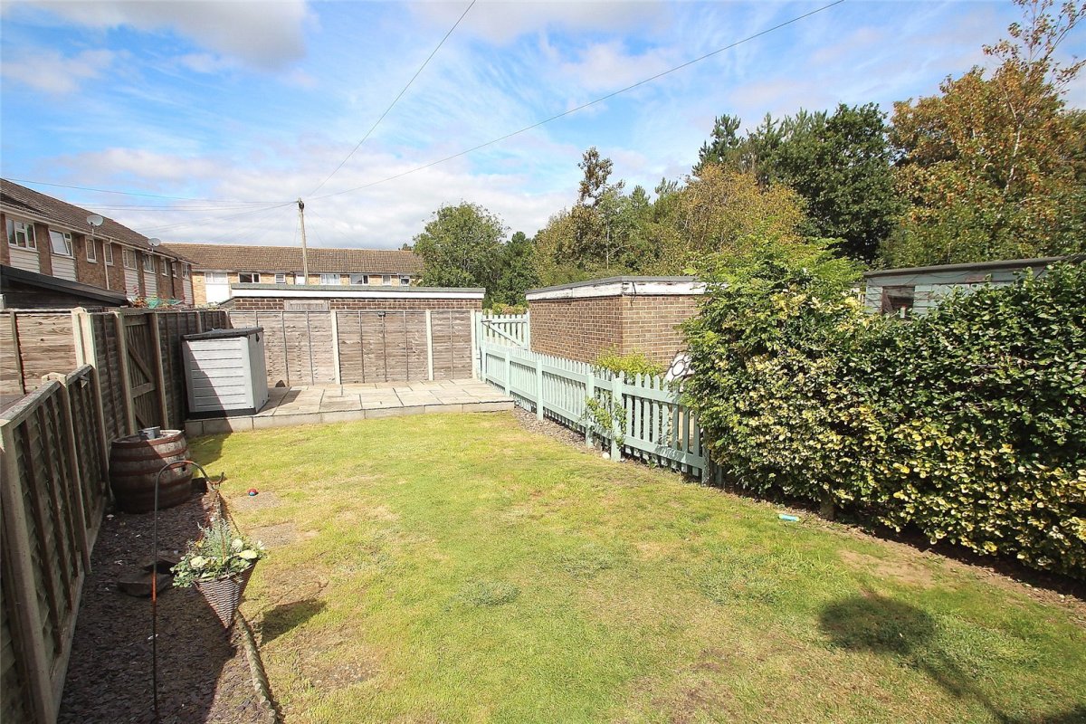3 bedroom property for sale in Hanbidge Crescent, Gosport, Hampshire