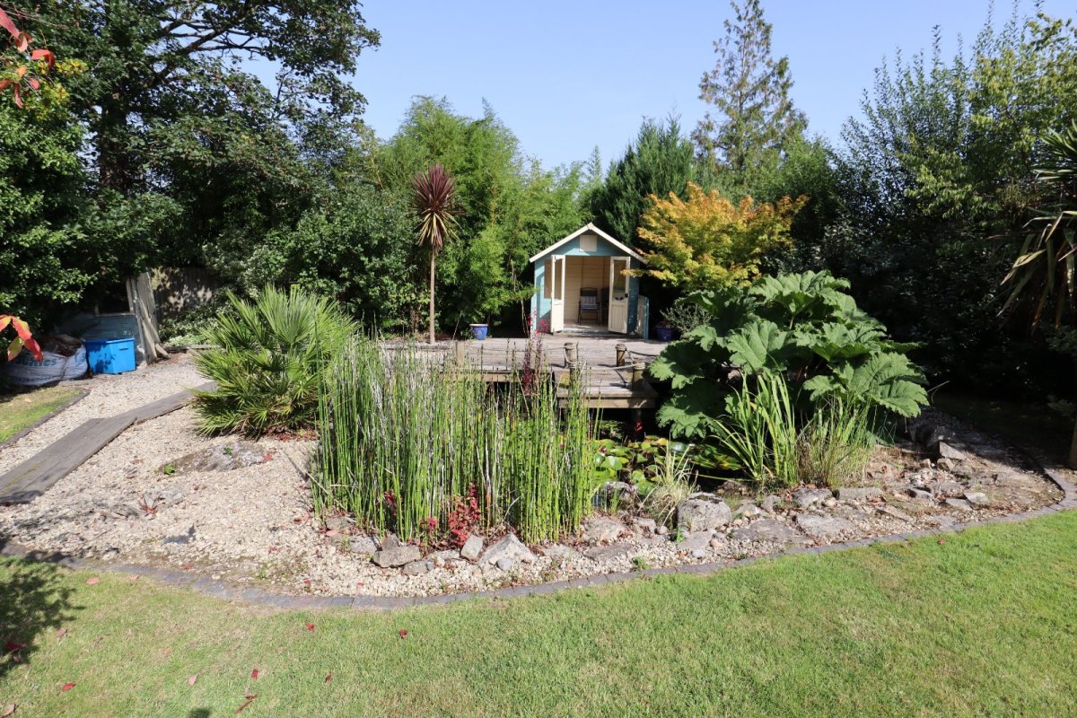 4 bedroom property for sale in Upton Way, Broadstone, Dorset, BH18