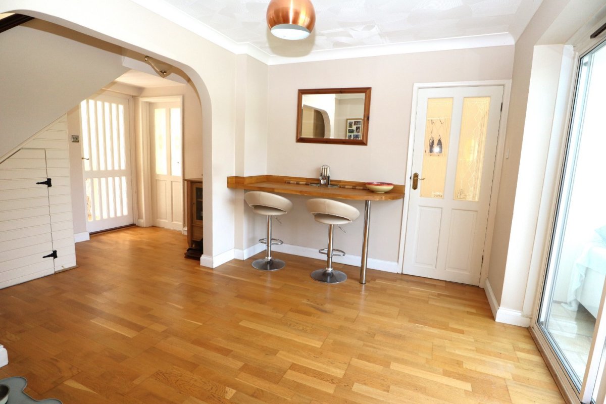 4 bedroom property for sale in Upton Way, Broadstone, Dorset, BH18